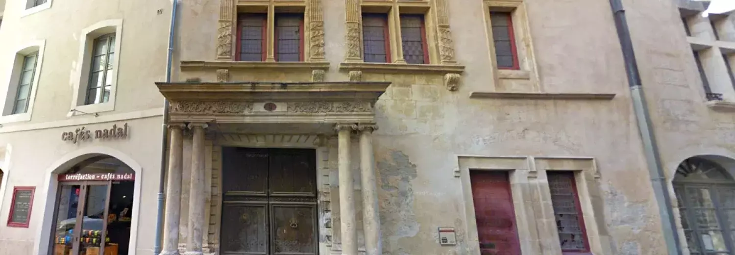 La Maison Saint Castor, Nîmes