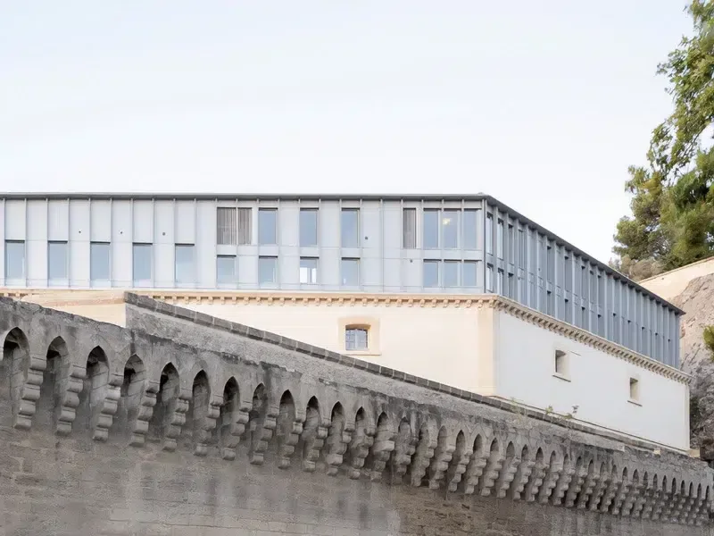 La Cour des Doms (Sud) à Avignon — photographie 1